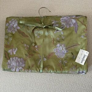 Neiman Marcus hanging accessory travel bag. New with tags. 3 Zippered sections